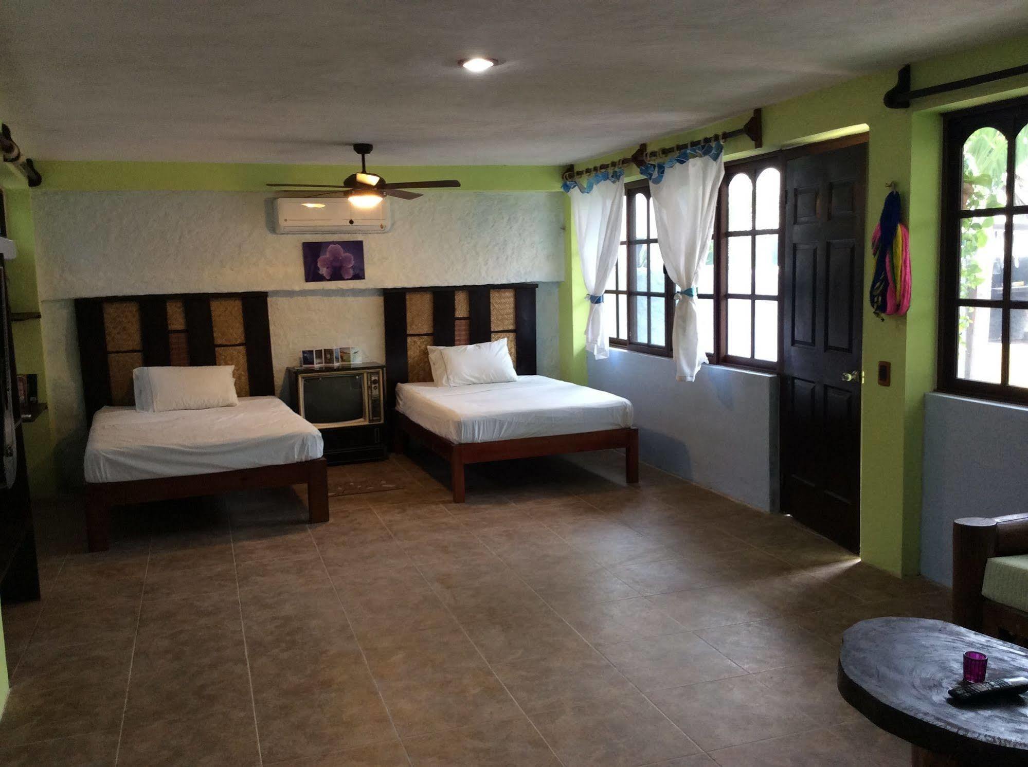 Marvin Suites Isla Holbox Екстериор снимка